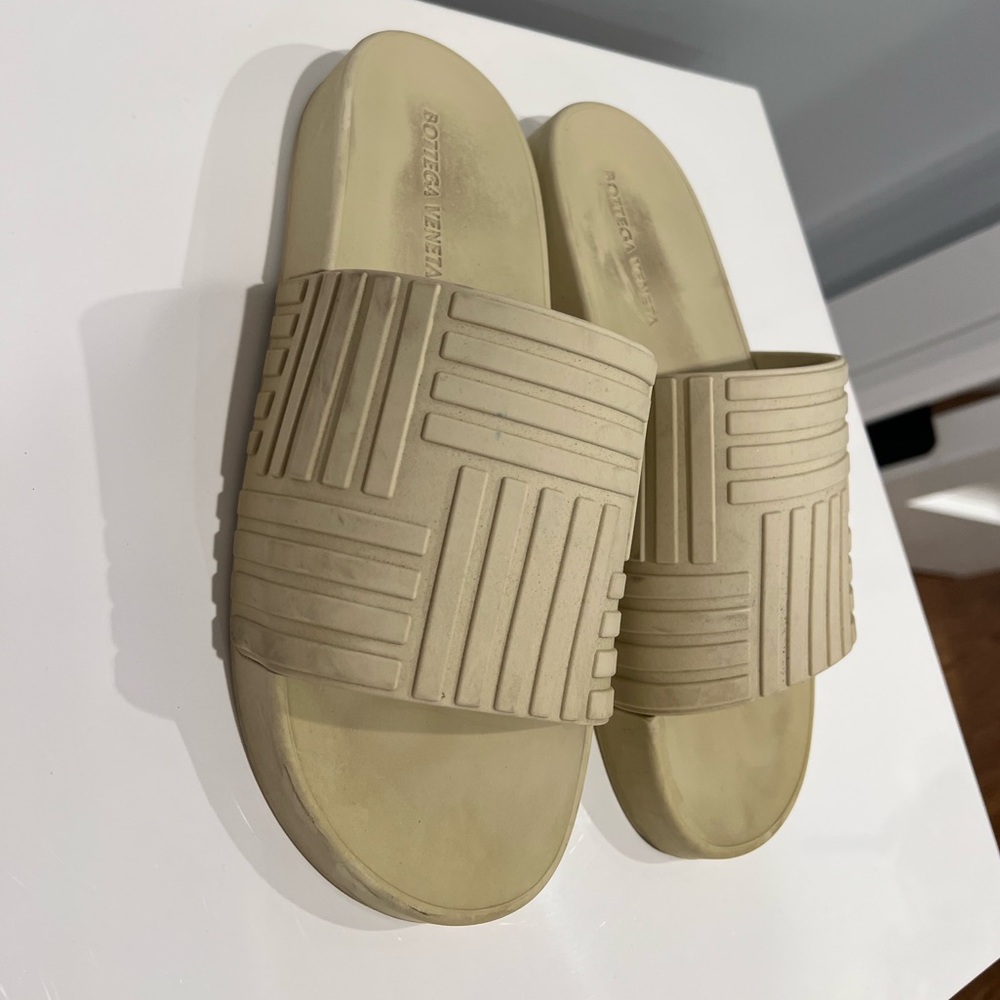 Bottega Veneta Rubber Slides